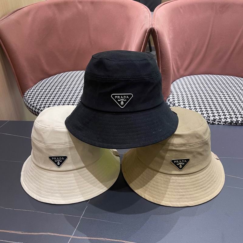 Prada hat 060107